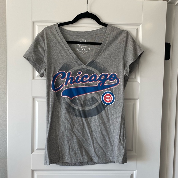 Women’s Chicago Cubs V-Neck Top - Picture 1 of 3